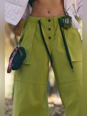 NWT Free People Movement Paradox Pants in Olive Size XS